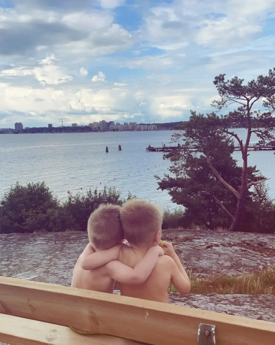 Depo Studio-teamet i studion i Västerås